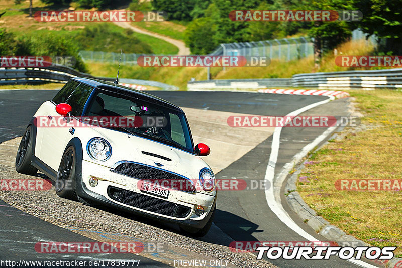 Bild #17859777 - Touristenfahrten Nürburgring Nordschleife (15.07.2022)