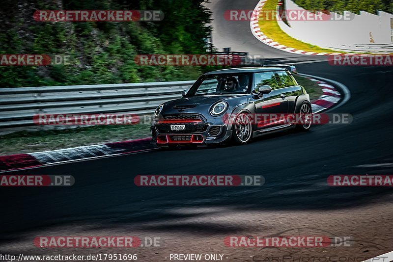 Bild #17951696 - Touristenfahrten Nürburgring Nordschleife (17.07.2022)