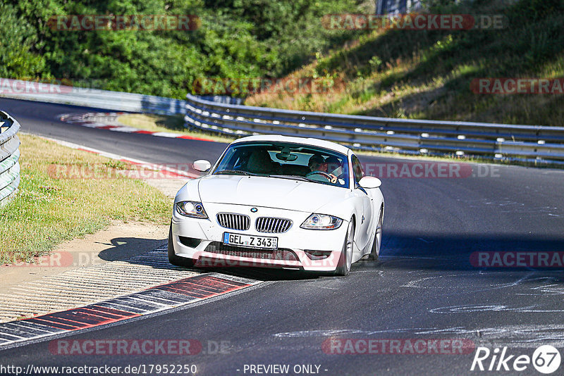 Bild #17952250 - Touristenfahrten Nürburgring Nordschleife (17.07.2022)