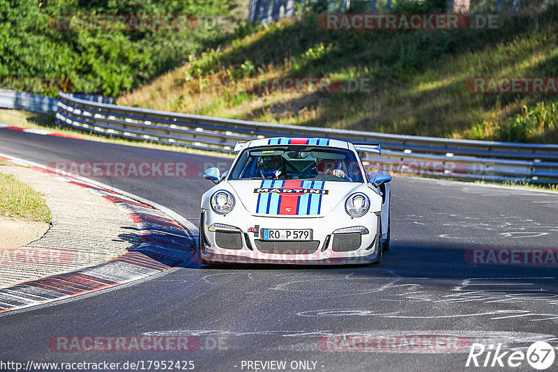 Bild #17952425 - Touristenfahrten Nürburgring Nordschleife (17.07.2022)