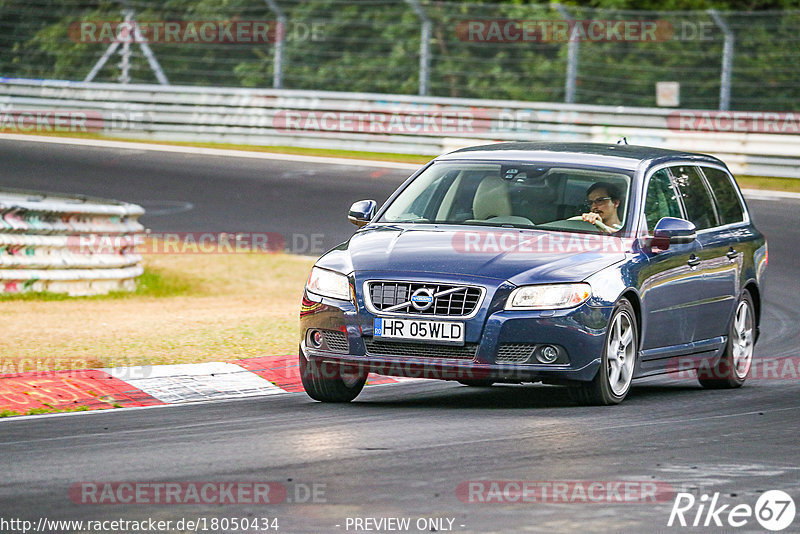 Bild #18050434 - Touristenfahrten Nürburgring Nordschleife (26.07.2022)