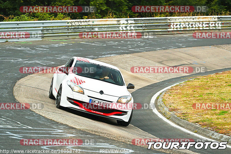 Bild #18058742 - Touristenfahrten Nürburgring Nordschleife (26.07.2022)