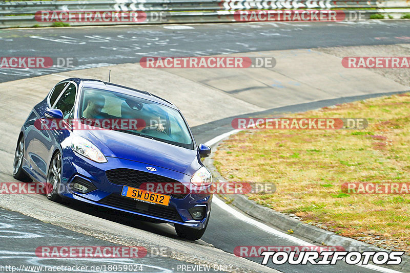 Bild #18059024 - Touristenfahrten Nürburgring Nordschleife (26.07.2022)