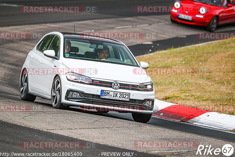 Bild #18065400 - Touristenfahrten Nürburgring Nordschleife (28.07.2022)