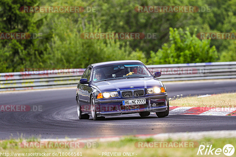 Bild #18066561 - Touristenfahrten Nürburgring Nordschleife (28.07.2022)