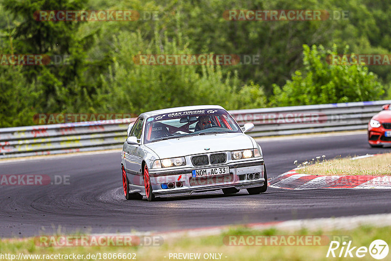 Bild #18066602 - Touristenfahrten Nürburgring Nordschleife (28.07.2022)