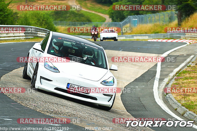 Bild #18071992 - Touristenfahrten Nürburgring Nordschleife (28.07.2022)