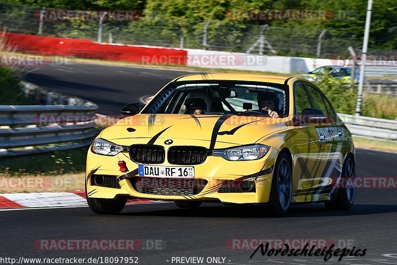 Bild #18097952 - Touristenfahrten Nürburgring Nordschleife (30.07.2022)