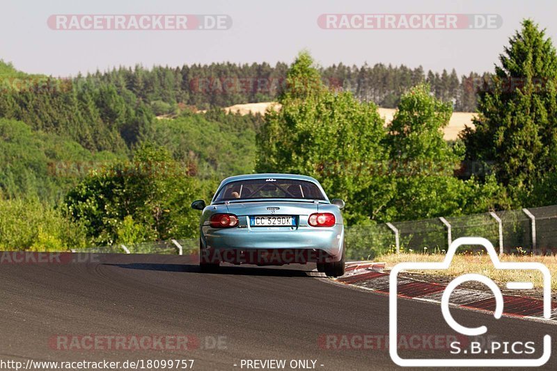 Bild #18099757 - Touristenfahrten Nürburgring Nordschleife (30.07.2022)