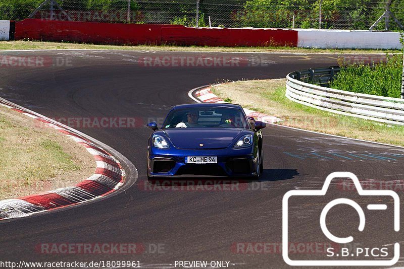 Bild #18099961 - Touristenfahrten Nürburgring Nordschleife (30.07.2022)