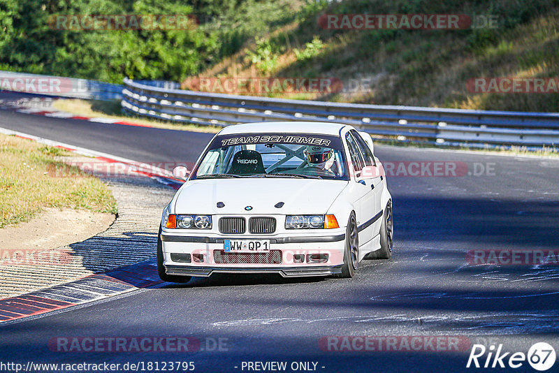 Bild #18123795 - Touristenfahrten Nürburgring Nordschleife (30.07.2022)