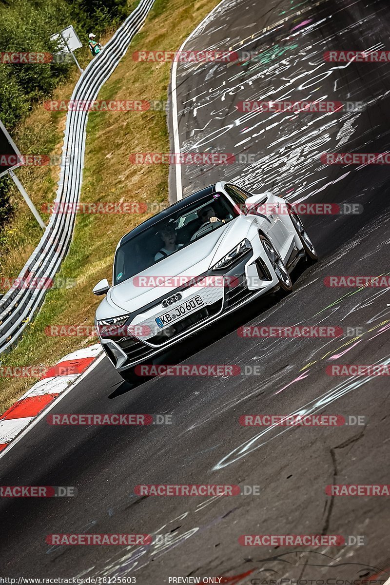 Bild #18125603 - Touristenfahrten Nürburgring Nordschleife (30.07.2022)