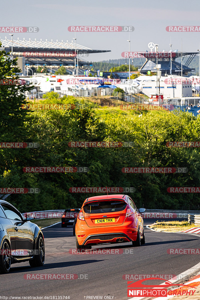 Bild #18135744 - Touristenfahrten Nürburgring Nordschleife (30.07.2022)