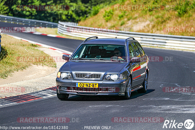 Bild #18142380 - Touristenfahrten Nürburgring Nordschleife (30.07.2022)