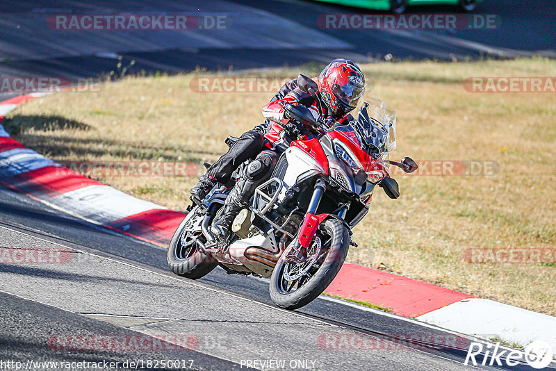 Bild #18250017 - Touristenfahrten Nürburgring Nordschleife (03.08.2022)