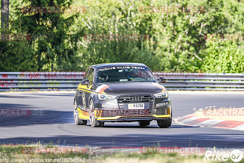 Bild #18250582 - Touristenfahrten Nürburgring Nordschleife (03.08.2022)