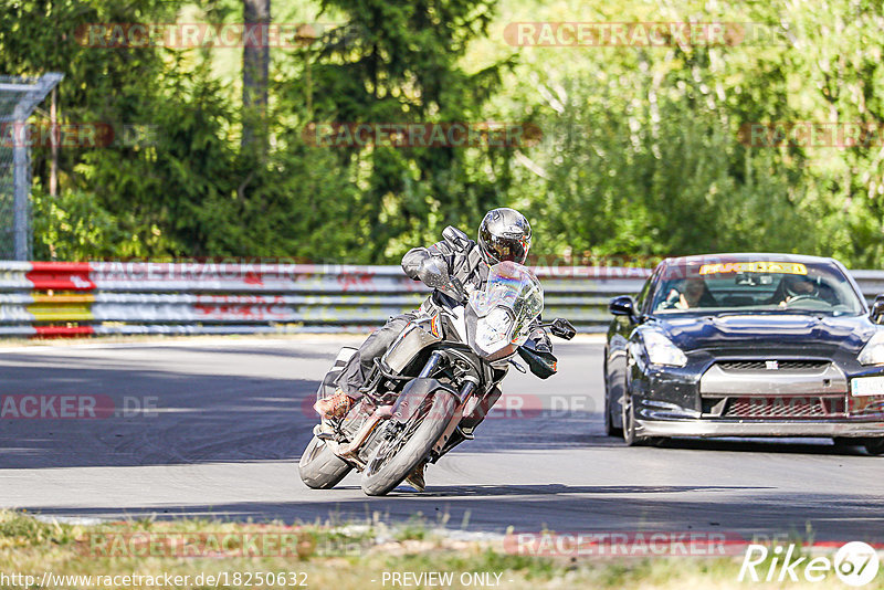 Bild #18250632 - Touristenfahrten Nürburgring Nordschleife (03.08.2022)