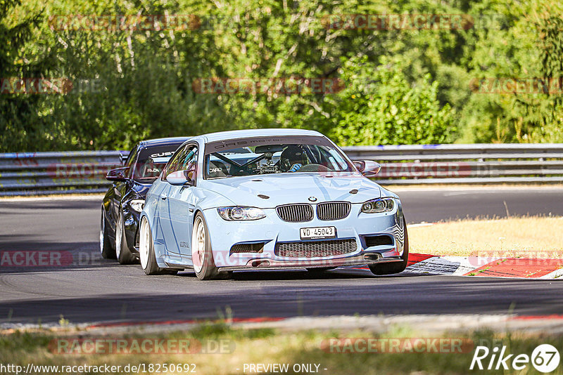 Bild #18250692 - Touristenfahrten Nürburgring Nordschleife (03.08.2022)