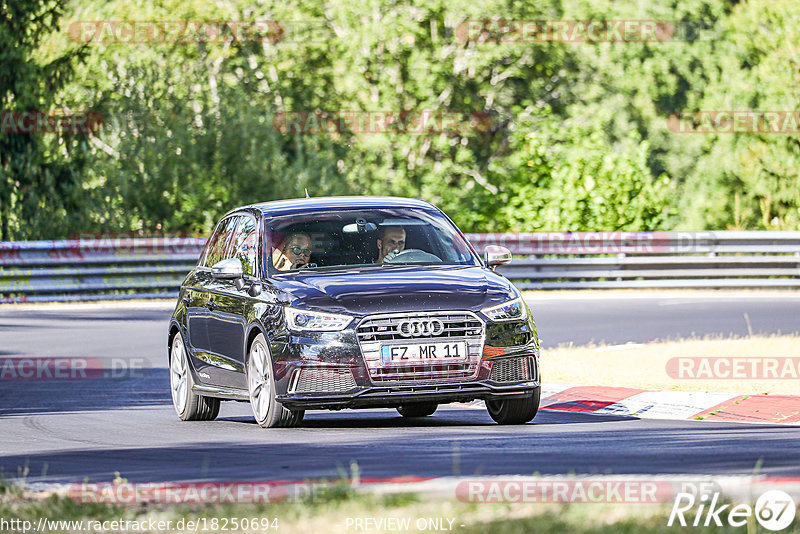 Bild #18250694 - Touristenfahrten Nürburgring Nordschleife (03.08.2022)