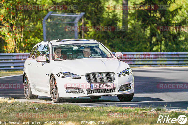 Bild #18250699 - Touristenfahrten Nürburgring Nordschleife (03.08.2022)