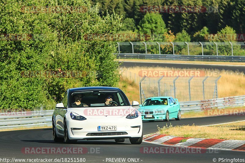 Bild #18251580 - Touristenfahrten Nürburgring Nordschleife (03.08.2022)