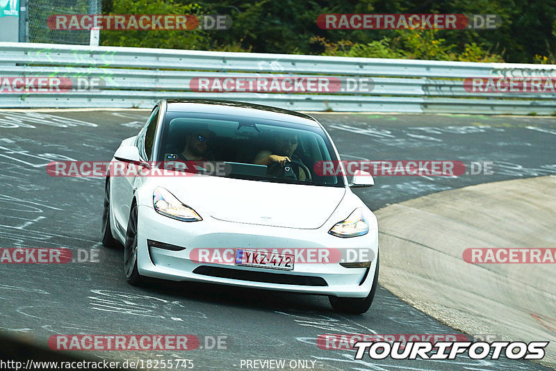 Bild #18255745 - Touristenfahrten Nürburgring Nordschleife (03.08.2022)