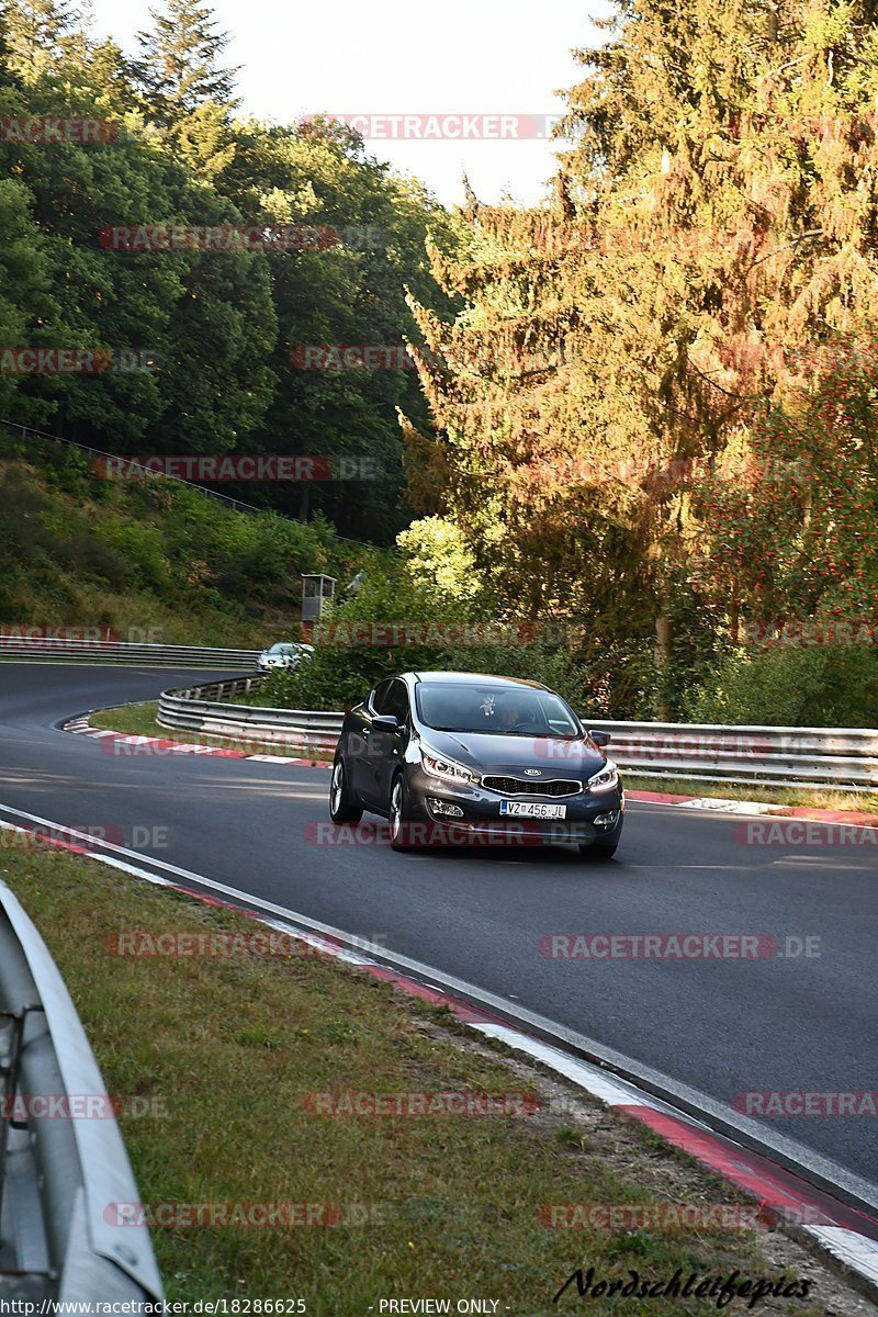 Bild #18286625 - Touristenfahrten Nürburgring Nordschleife (06.08.2022)