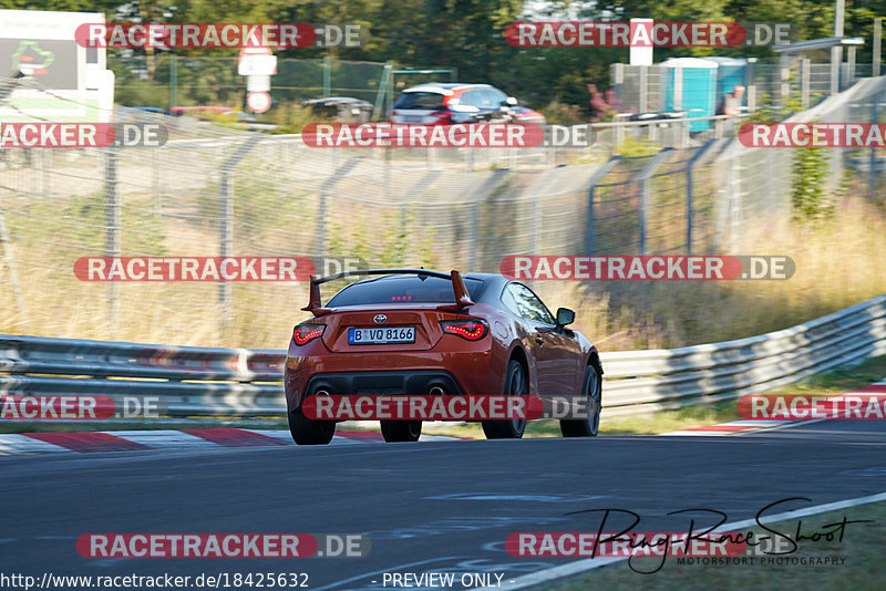 Bild #18425632 - Touristenfahrten Nürburgring Nordschleife (10.08.2022)