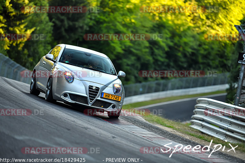 Bild #18429425 - Touristenfahrten Nürburgring Nordschleife (10.08.2022)