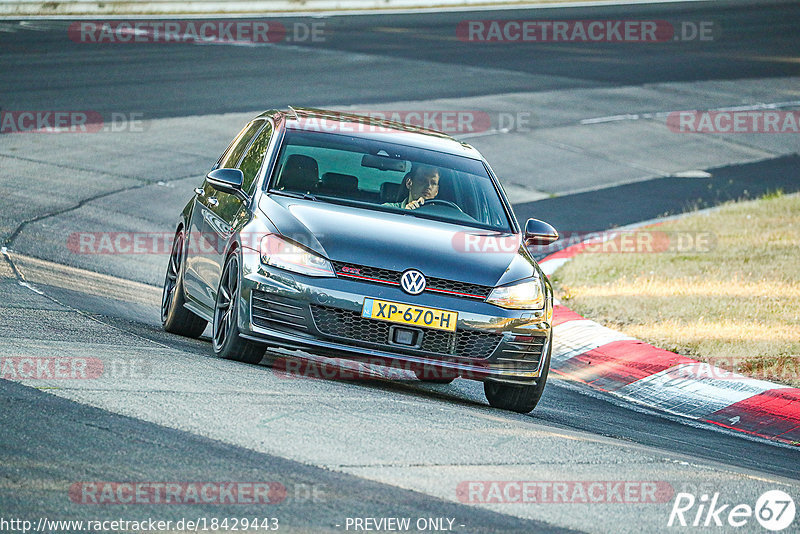 Bild #18429443 - Touristenfahrten Nürburgring Nordschleife (10.08.2022)