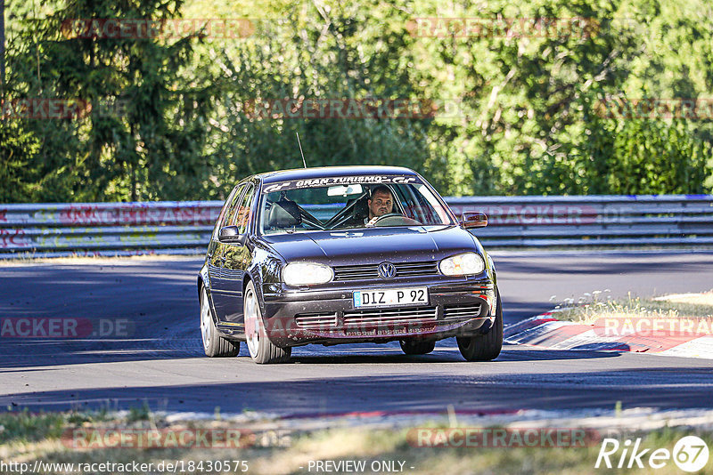 Bild #18430575 - Touristenfahrten Nürburgring Nordschleife (10.08.2022)