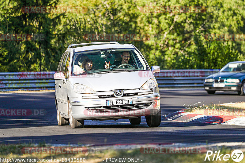 Bild #18430580 - Touristenfahrten Nürburgring Nordschleife (10.08.2022)