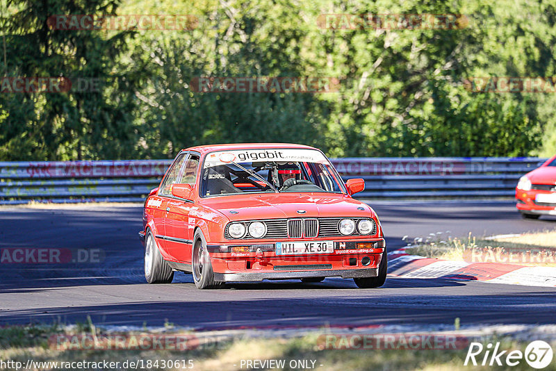 Bild #18430615 - Touristenfahrten Nürburgring Nordschleife (10.08.2022)