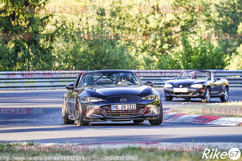 Bild #18432014 - Touristenfahrten Nürburgring Nordschleife (10.08.2022)