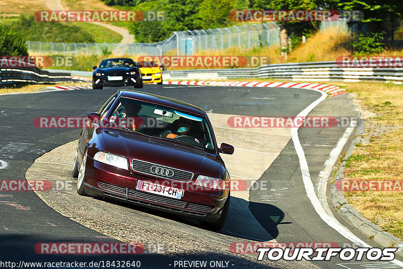 Bild #18432640 - Touristenfahrten Nürburgring Nordschleife (10.08.2022)