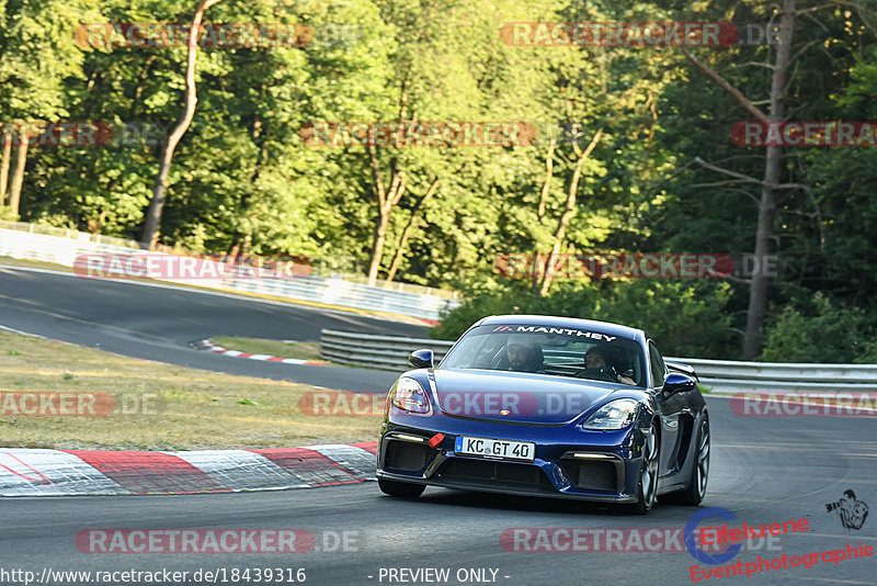 Bild #18439316 - Touristenfahrten Nürburgring Nordschleife (11.08.2022)