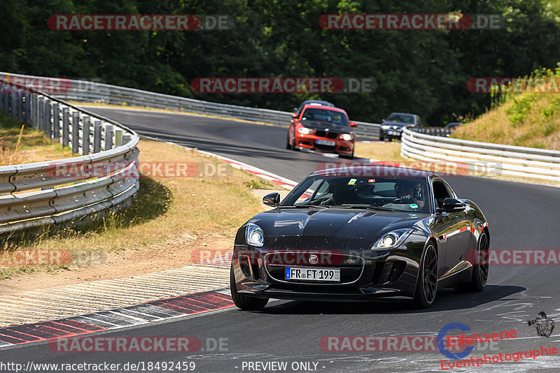 Bild #18492459 - Touristenfahrten Nürburgring Nordschleife (14.08.2022)