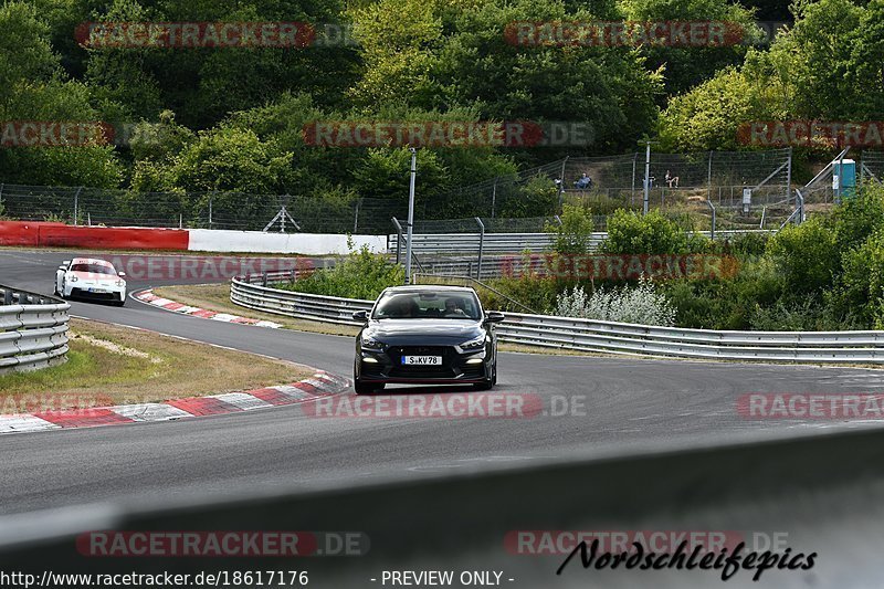 Bild #18617176 - Touristenfahrten Nürburgring Nordschleife (21.08.2022)