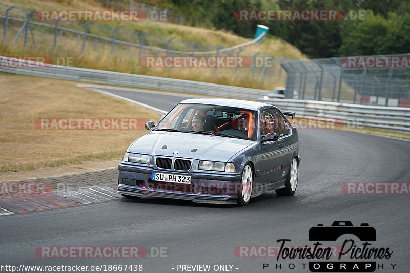 Bild #18667438 - Touristenfahrten Nürburgring Nordschleife (22.08.2022)