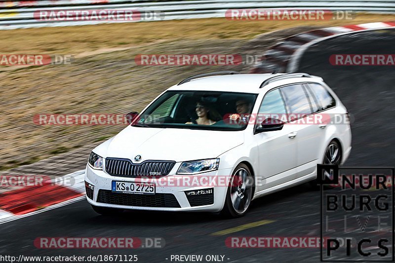 Bild #18671125 - Touristenfahrten Nürburgring Nordschleife (22.08.2022)