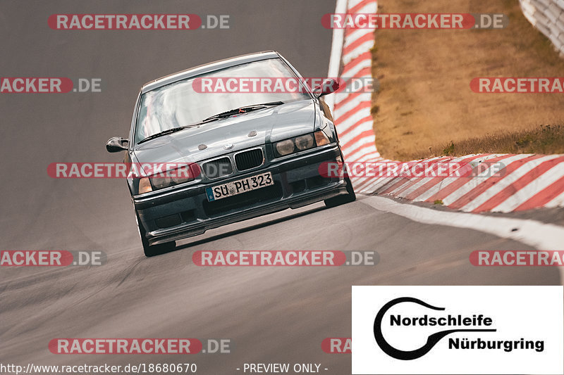 Bild #18680670 - Touristenfahrten Nürburgring Nordschleife (22.08.2022)