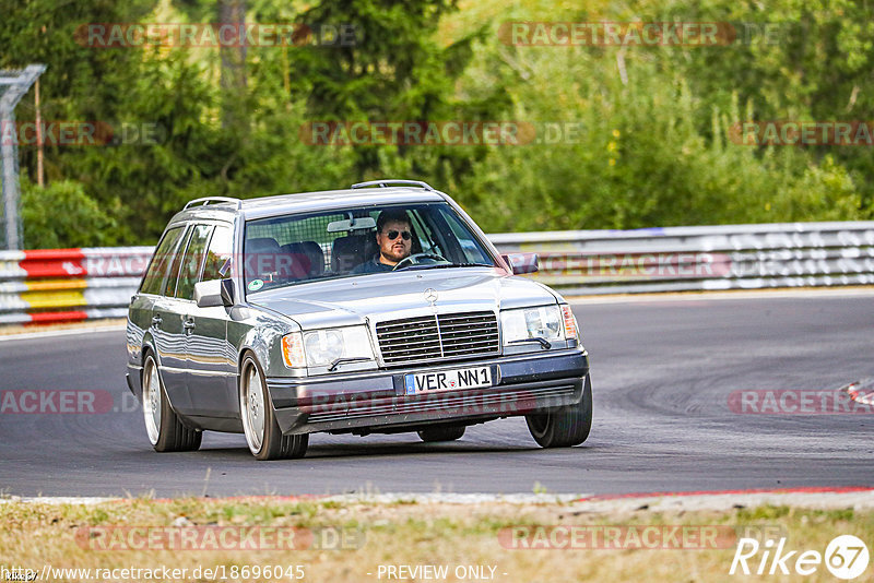 Bild #18696045 - Touristenfahrten Nürburgring Nordschleife (23.08.2022)