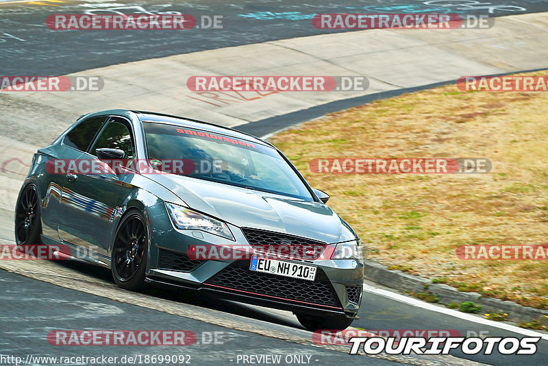 Bild #18699092 - Touristenfahrten Nürburgring Nordschleife (23.08.2022)