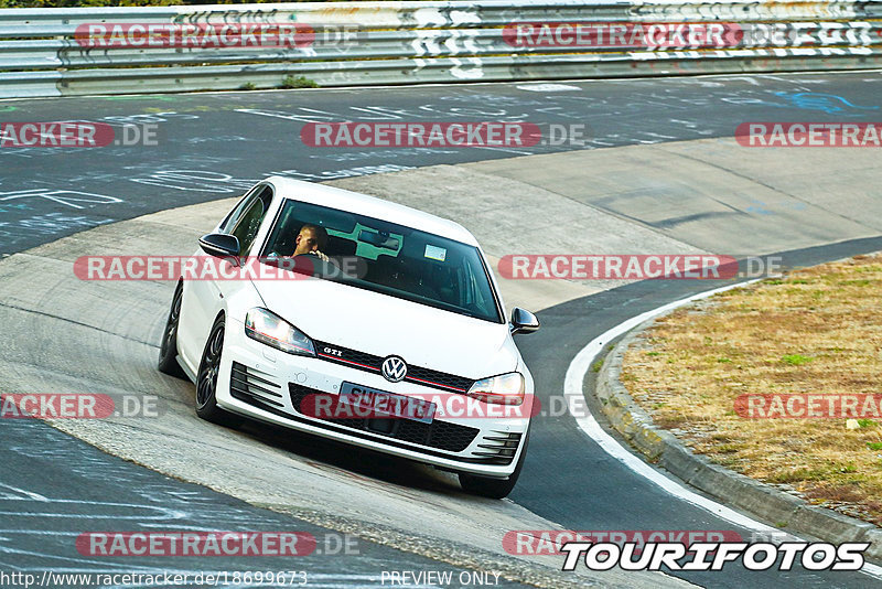 Bild #18699673 - Touristenfahrten Nürburgring Nordschleife (23.08.2022)