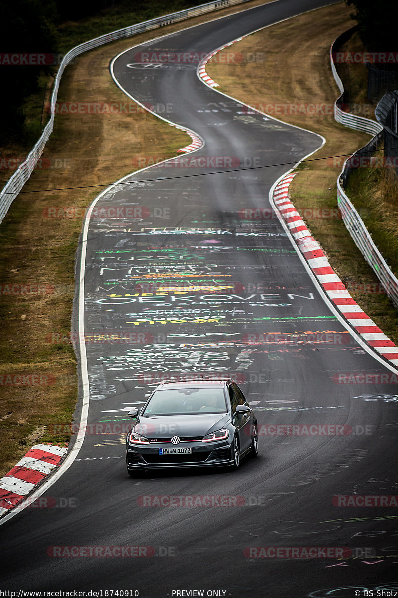 Bild #18740910 - Touristenfahrten Nürburgring Nordschleife (26.08.2022)