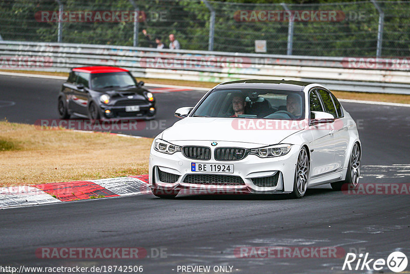 Bild #18742506 - Touristenfahrten Nürburgring Nordschleife (26.08.2022)