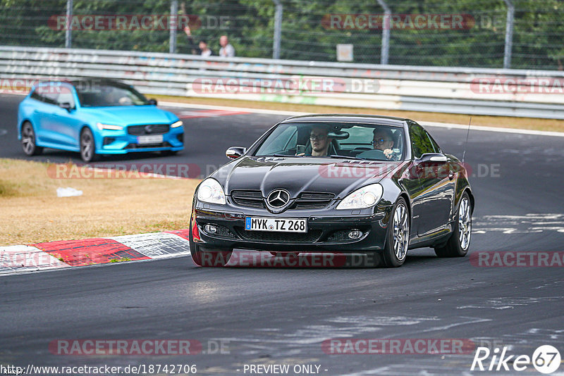 Bild #18742706 - Touristenfahrten Nürburgring Nordschleife (26.08.2022)