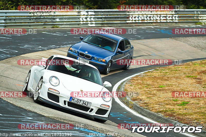 Bild #18751392 - Touristenfahrten Nürburgring Nordschleife (26.08.2022)