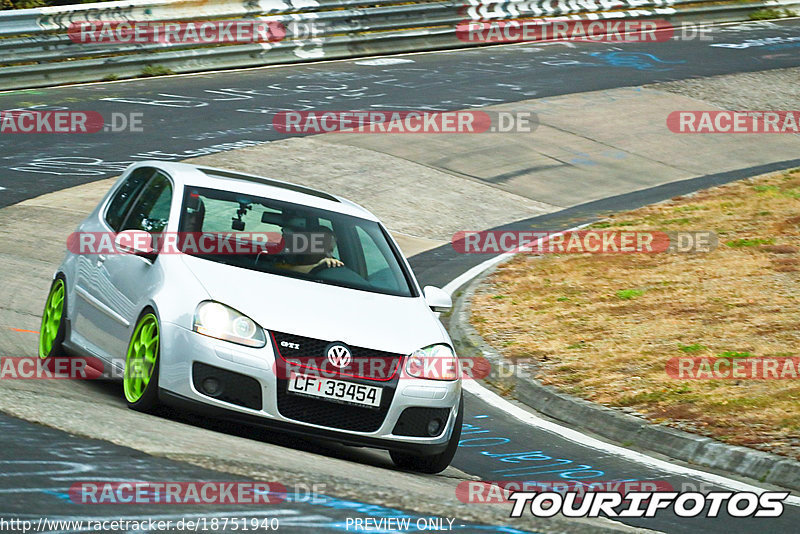 Bild #18751940 - Touristenfahrten Nürburgring Nordschleife (26.08.2022)