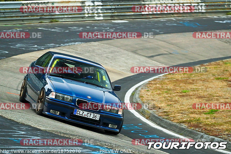 Bild #18752070 - Touristenfahrten Nürburgring Nordschleife (26.08.2022)